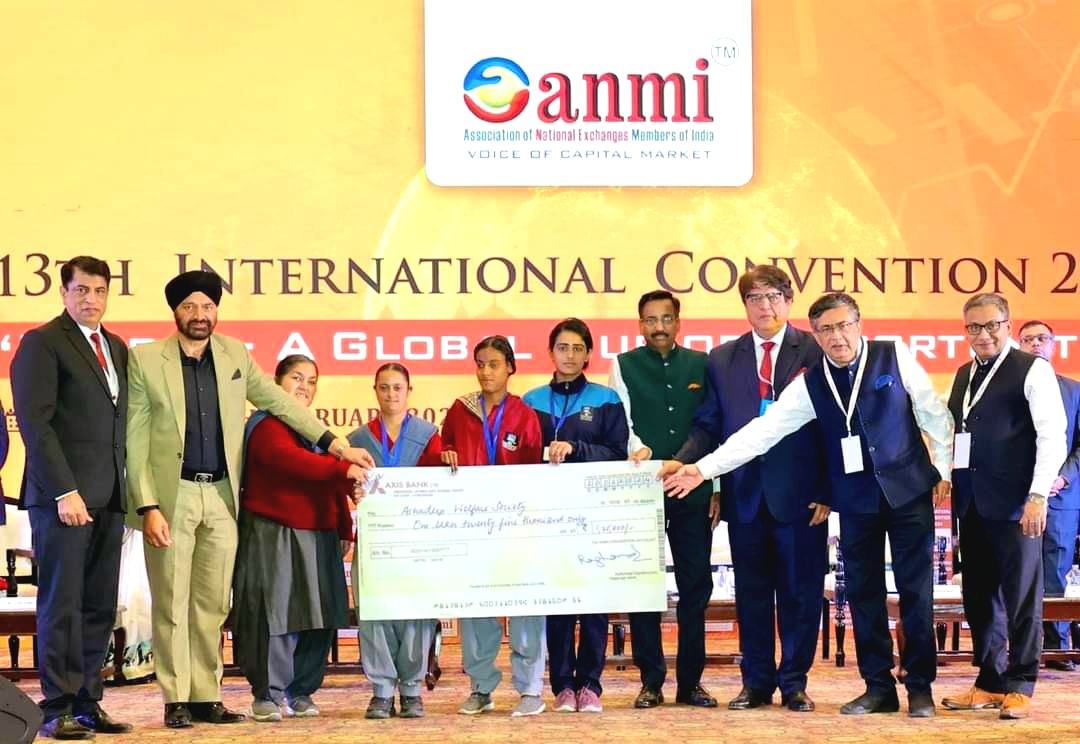 ANMI presented a check of 1.25 lakhs for the special school